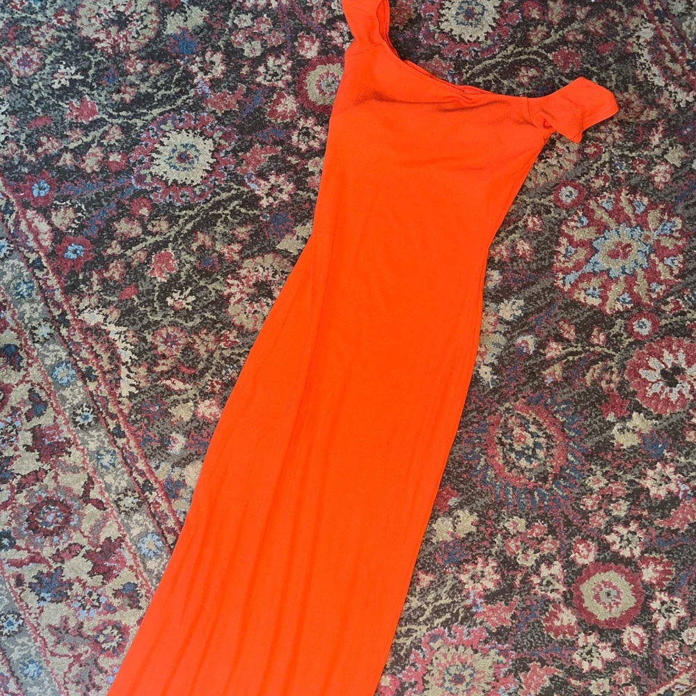 Final price ✨NWOT skims maxi dress - Picture 3 of 4